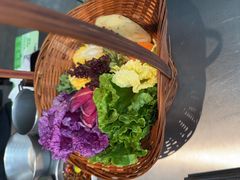 五彩缤纷时蔬-椰庭·椰子鸡·创意玩家(晶耀前滩店)