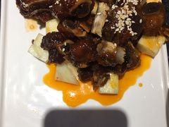 -万重锦·人文川菜馆(骡马市店)