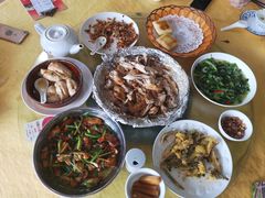 -鲤鱼塘农家山庄