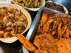 -三妹小龙虾·黄油蟹(华侨城总店)