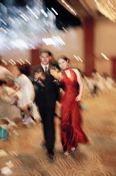 -南京宝娜嫁衣婚纱礼服馆(中央路店)