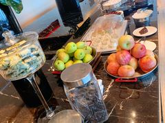 -上海龙之梦万丽酒店