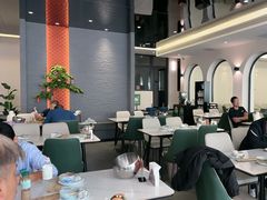 -何适山庄·团餐住宿(水长城P2停车场店)