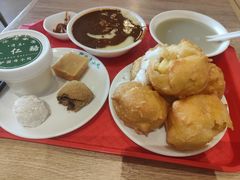 -护国寺小吃店(红莲南路店)