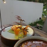 享受美食与美景