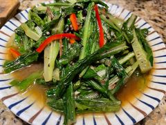 豆豉鲮鱼油麦菜-查厘士(怀旧点心乐坊店)
