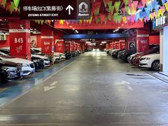 -欧尚超市苏州店停车场(金鸡湖路店)