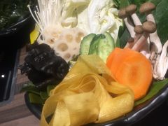 -呷哺呷哺(新世界百货望京店)