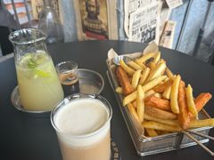 -锅炉咖啡·西餐·音乐酒厂