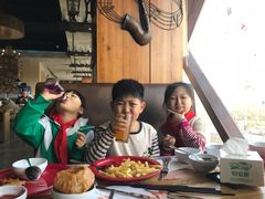 -好伦哥(温都水城店)