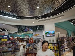 -卡通派潮品玩具折扣仓(青岛新城吾悦广场店)