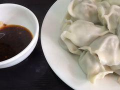 -孖妹上肉饺子馆