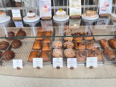 -VERIE BAKEHOUSE