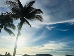 -Sunset Bar(丹绒亚路香格里拉店)