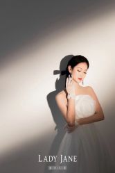 -Lady  Jane高端婚纱礼服馆