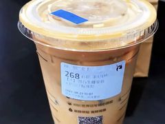 陨石生椰拿铁-瑞幸咖啡(华东理工大学商学院店)