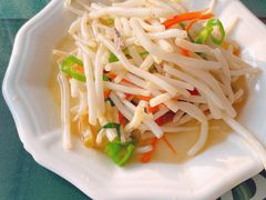 芦苇根炒肉丝-梦缘水乡·湖景餐厅