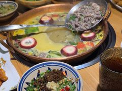 -洱火云南酸菜牛肉火锅(石景山当代商城店)