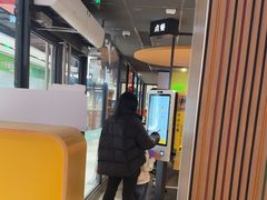 -麦当劳(百联西郊购物中心店)
