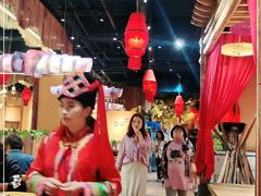 -老滇山寨•云南特色菜•地方菜•民族风情歌舞表演(金碧店)