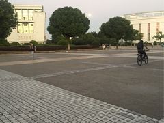 -上海大学宝山-图书馆