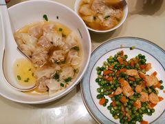 -爱的果实月嫂育婴师(世纪东方店)