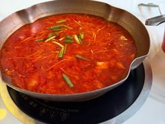 -毛辣果·贵州红酸汤牛肉火锅(西单店)