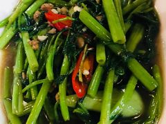 -Dang restaurant (patong phuket)