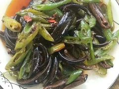 -南郊宾馆·风味自助餐厅·山东十六地市特色菜