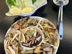 -野菌皇海景野生菌火锅(滨海大道店)