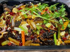 -干老庆贵州留一手烤鱼·地摊火锅(财经大学店)
