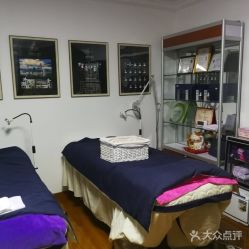 -杉惠素颜美妆皮肤管理中心