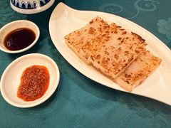 香煎萝卜糕-誉八仙粤菜(万象天地店)