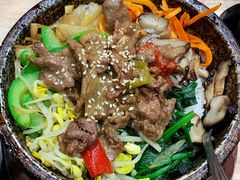 烤牛肉拌饭-权金城(龙旗店)