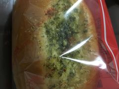 蒜香面包-红宝石·鲜奶小方·海派西点房(南丹店)