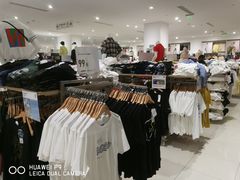 -优衣库(郑州二七万达广场店)