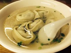 汤馄饨-潘国仙耳光馄饨(黄家阙路店)