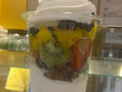 -三佰瑞冻酸奶(凯德MALL店)