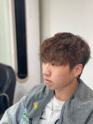 -乾健·烫染·接发SALON