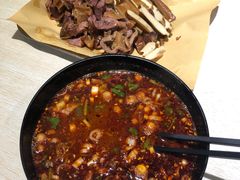 -牵人麻辣粉(粉巷店)