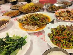 -堂瓦里·33年传统赣菜(第一街区店)