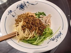-六合居·明厨亮灶餐厅(成双大道店)