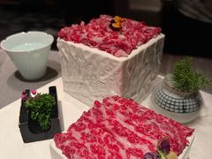 -左庭右院鲜牛肉火锅黑金店(陆家嘴中心店)