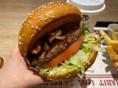 -The Habit Burger Grill 哈比特汉堡(复兴soho店)