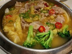 黄汁酸汤浸肥牛-至潮餐厅精致粤菜·活鲈鱼·走地鸡(珠江新城店)