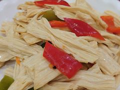 -金杨拉面王小吃面馆·牛三宝面·红烧牛肉粉