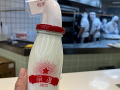 -红星前进面包牛奶公司(君太店)