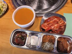 -唯成•韩国炭火烤肉 유성고기