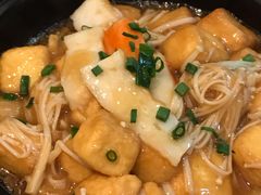 金针菇海鲜豆腐煲-曼玉餐厅(中原万达店)
