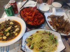 -老鄞江清水龙虾•赵赵家(江北店)
